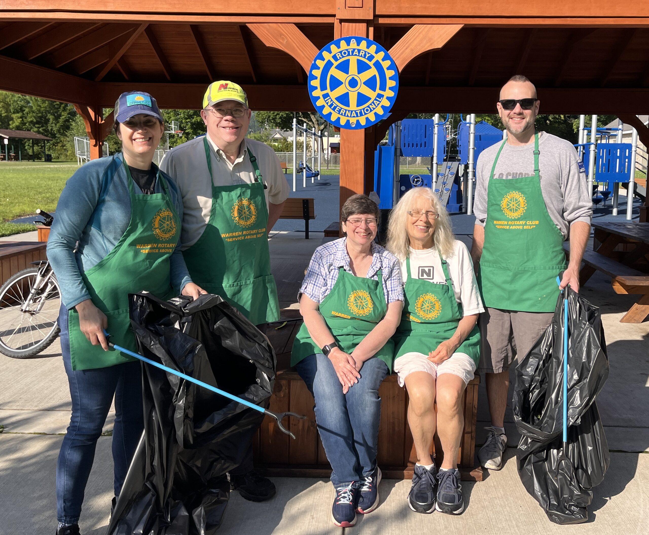 Rotary takes time to clean up Lacy News, Sports, Jobs Times Observer